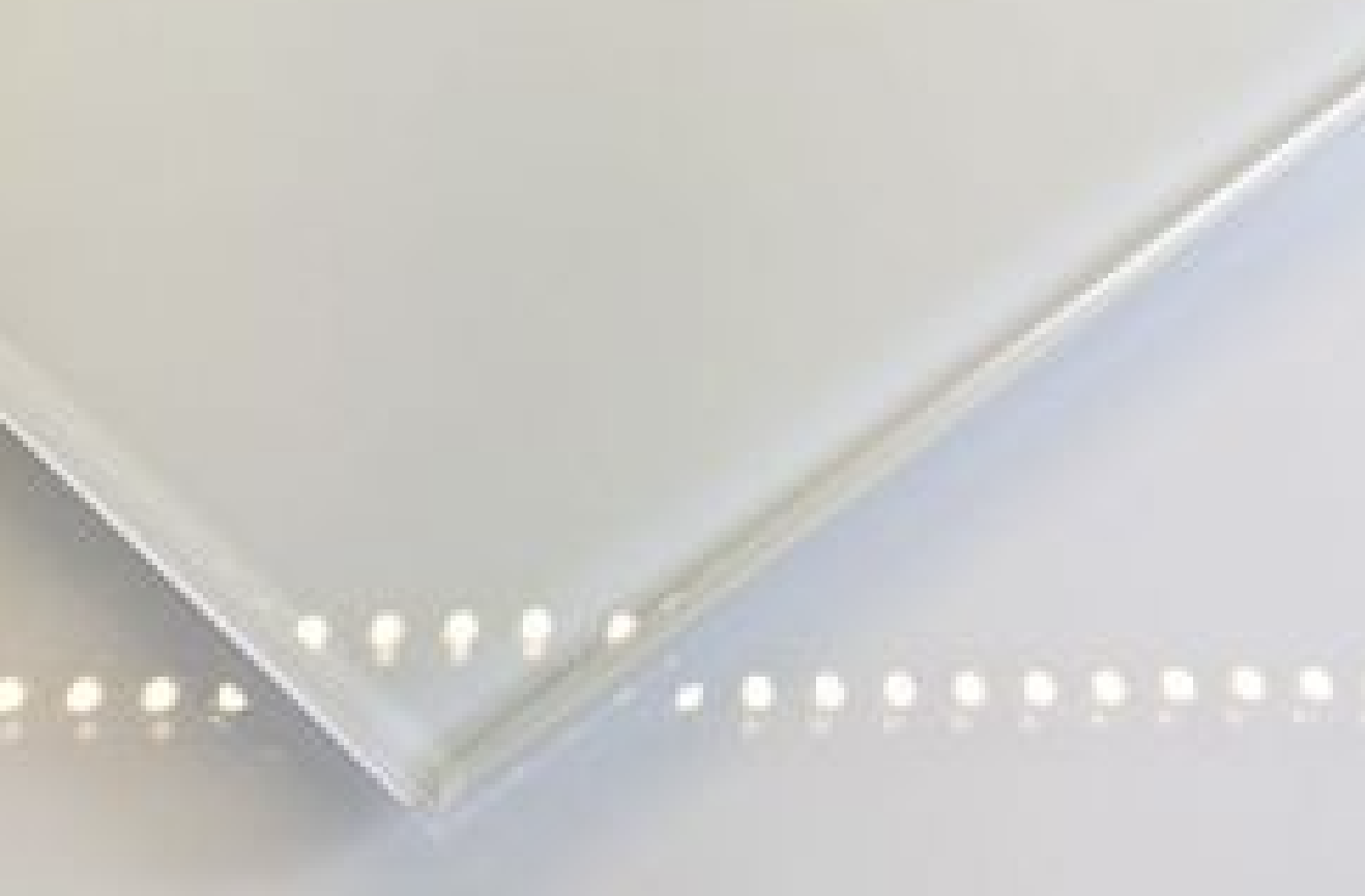 Décolaque blanc satin