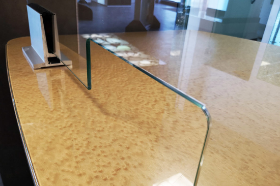 Verre pour protection bureaux