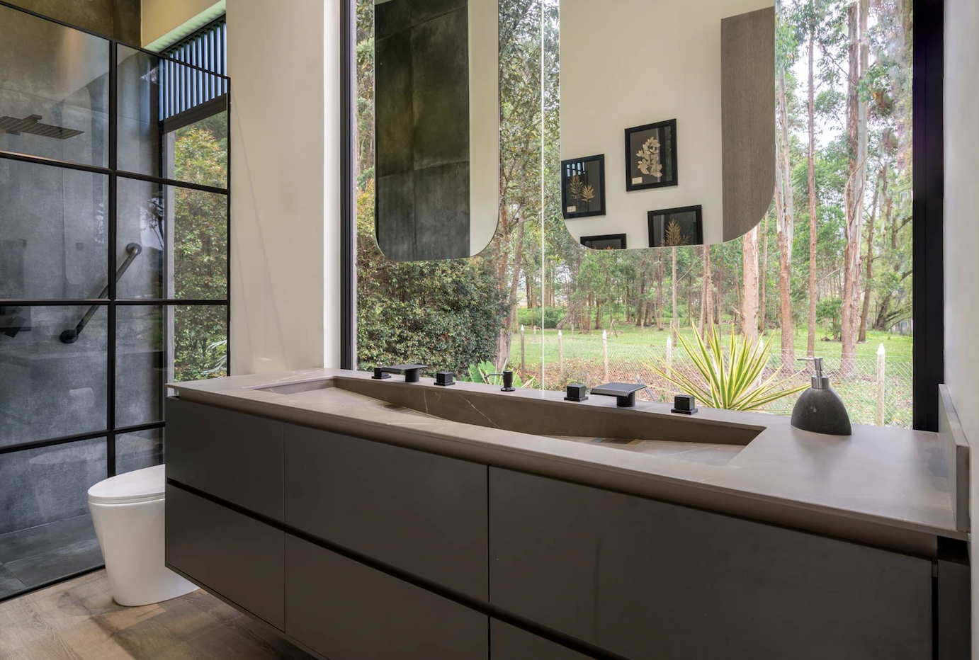 Salle de bain en céramique Ascale