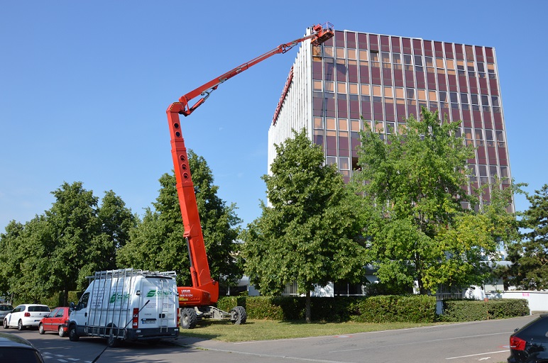 Pose à la nacelle